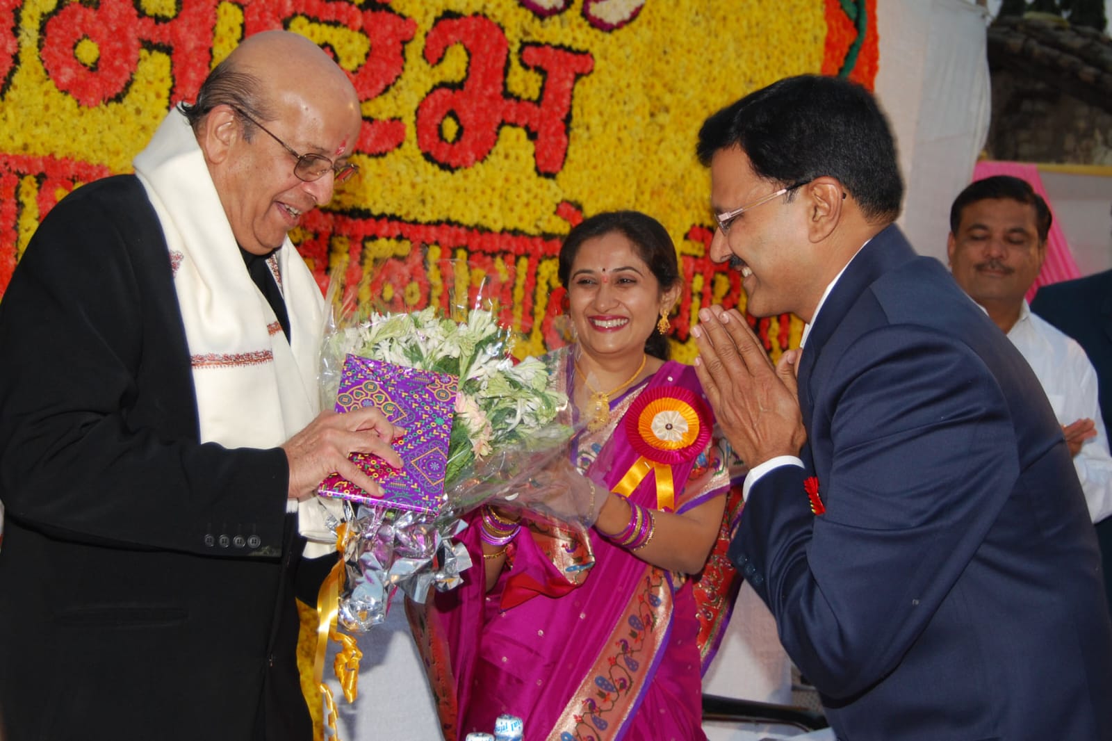 Doctors providing patient care at Patil Hospital